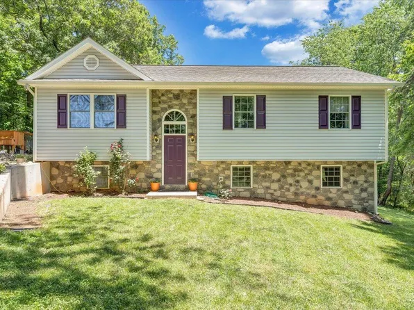 630 Altice Mill Rd, Rocky Mount, VA 24151