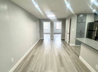 812 Neill Ave #1, Bronx, NY 10462