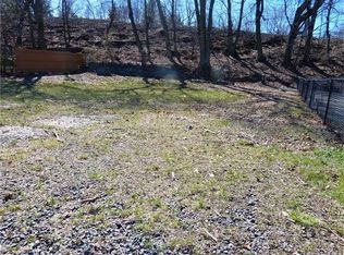 53 Beach Rd, Stony Point, NY 10980