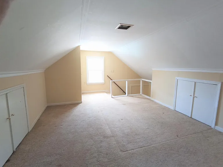 2302 Whitehall Ave #C — Photo 5