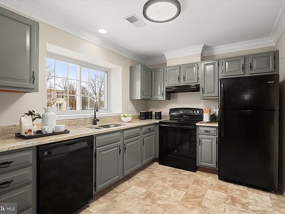 2nd image of 23 Bartley Ct