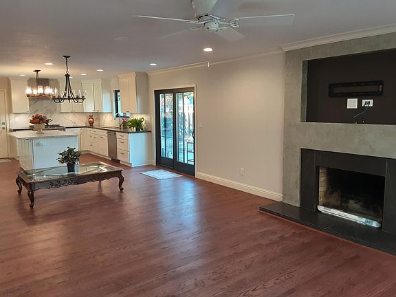 5th image of 1560 Barton Dr