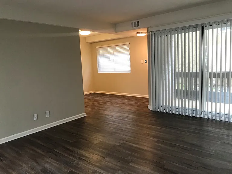 720 W Imperial Ave — Photo 3