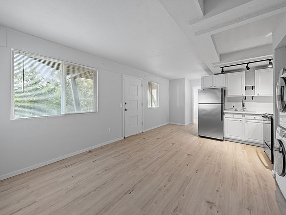 3rd image of 7320 35th Ave NE #4A