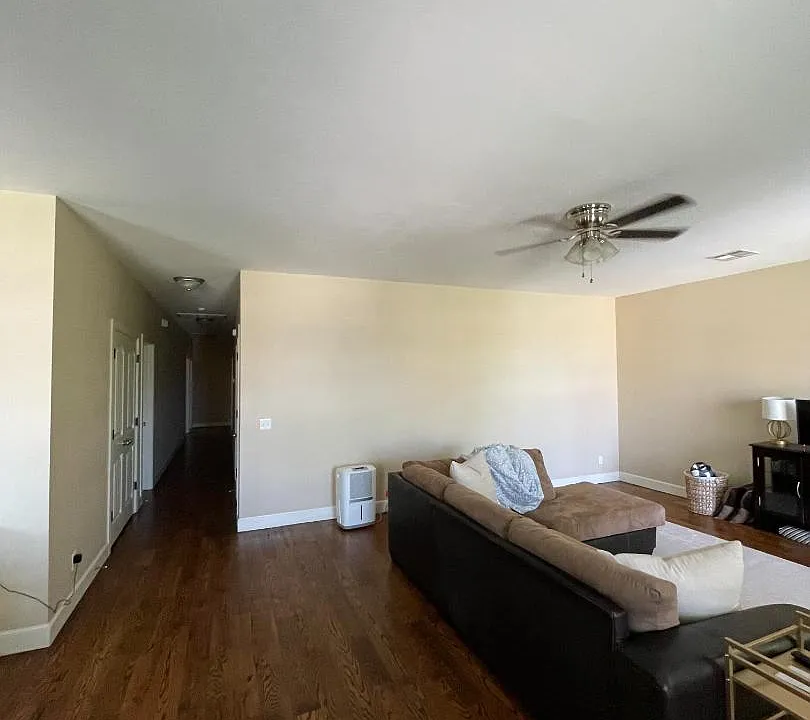 751 Deans Row Ave #1