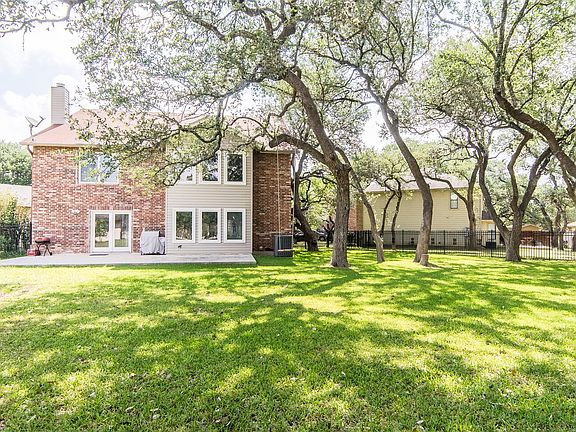 2nd image of 2202 Stanton Oaks