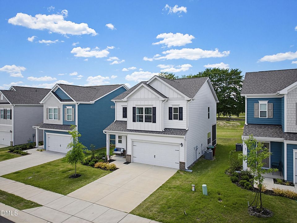 1st image of 75 Commons Cir