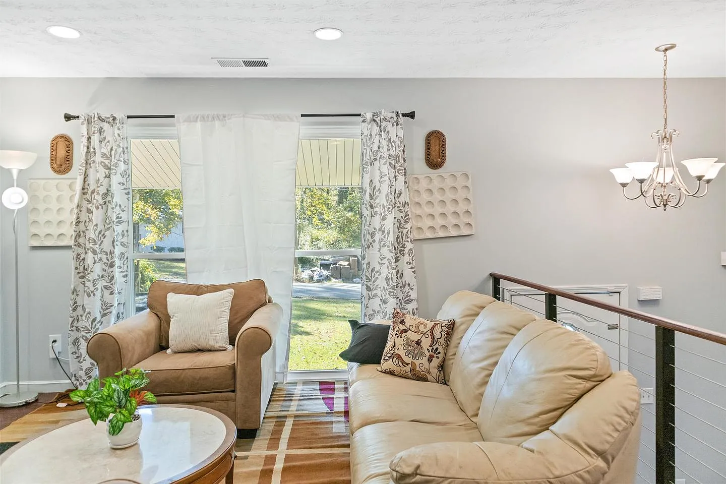 Cozy Stone Mountain Retreat Near Parks & Trails — Photo 2