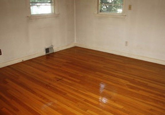 4th image of 36 Charles St