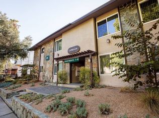 Holliston - 85 - Camellia, Pasadena, CA 91106