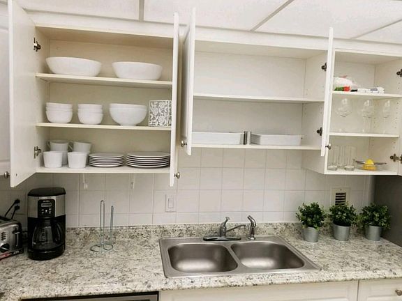 3rd image of 3801 S Ocean Dr APT 7Q