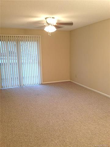2nd image of Country Club Dr
