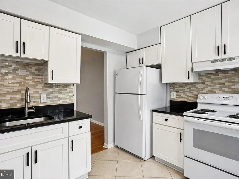 36 Prairie Rose Ct #108 — Photo 7