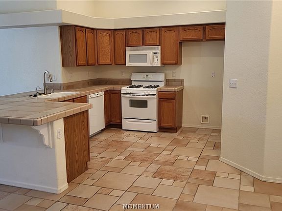 3rd image of 4854 S Santa Evinita Rd