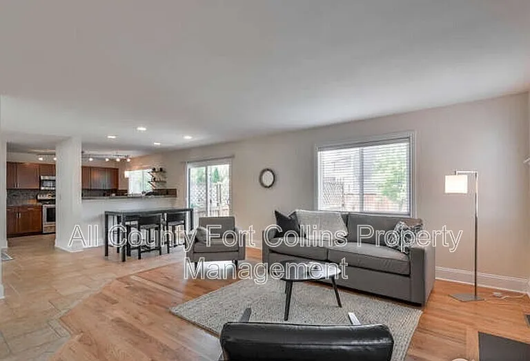 2248 Smallwood Dr — Photo 3