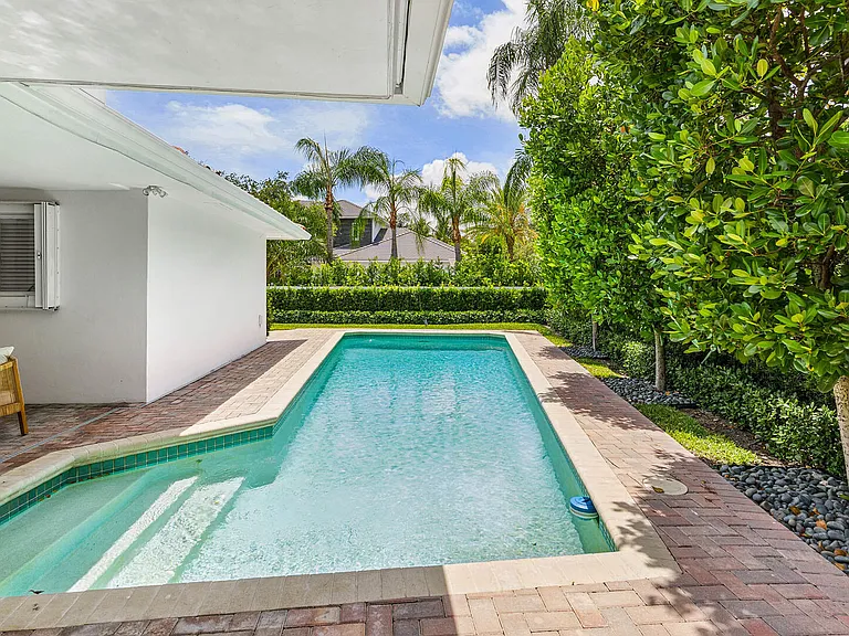 1251 Thatch Palm Dr — Photo 18