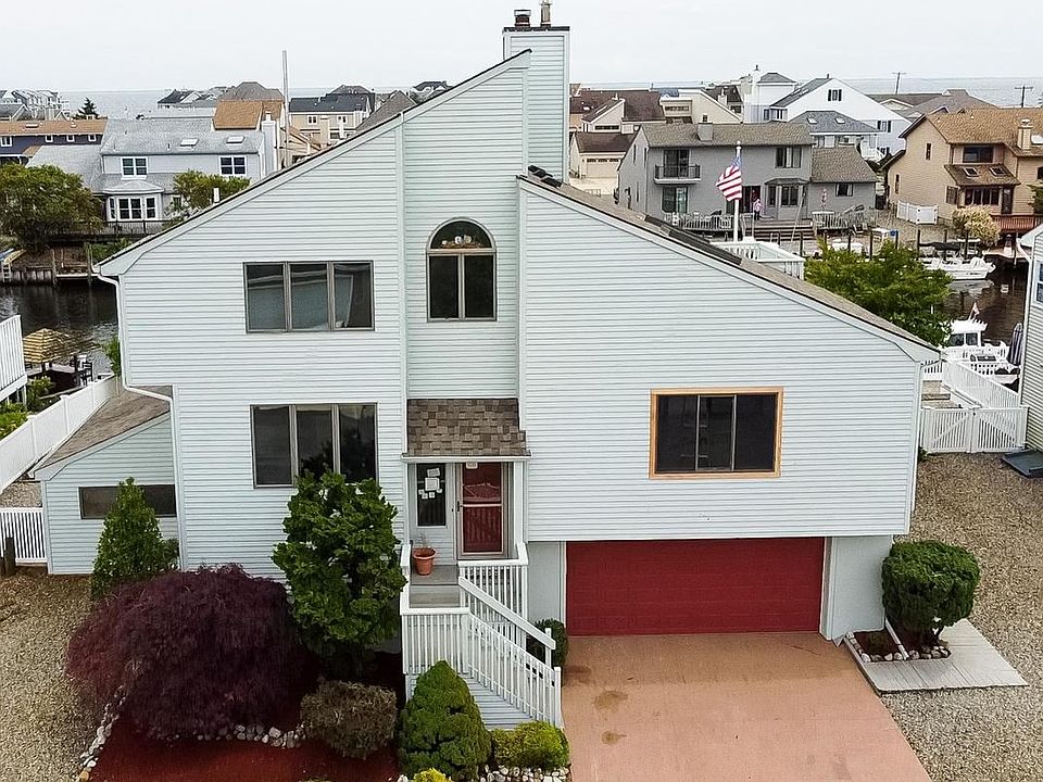 1st image of 1210 Skimmer Ct