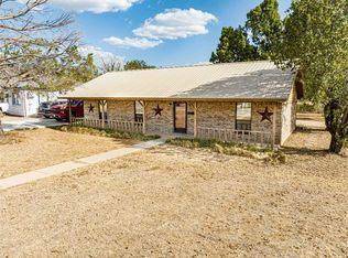 901 E Lindsey St, Breckenridge, TX 76424