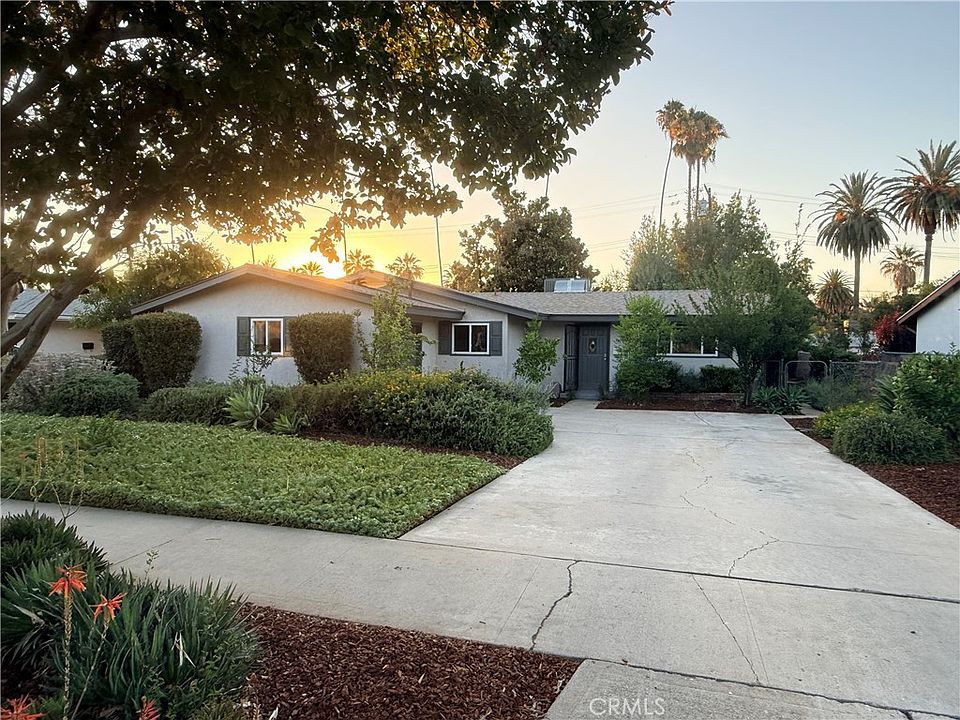 1st image of 8 Dale Ln