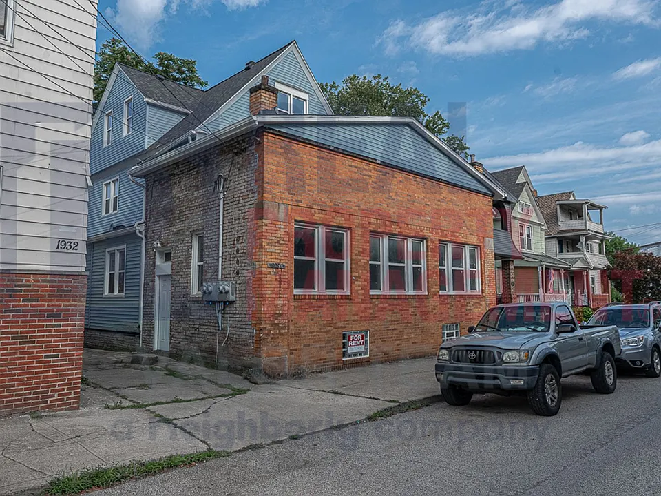 1930 Coltman Road,