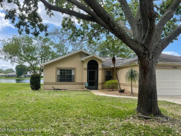 6946 Hammock Lakes Dr