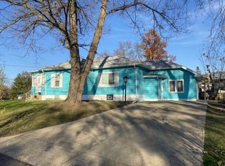1118 Portage Lakes Dr, Akron, OH 44319