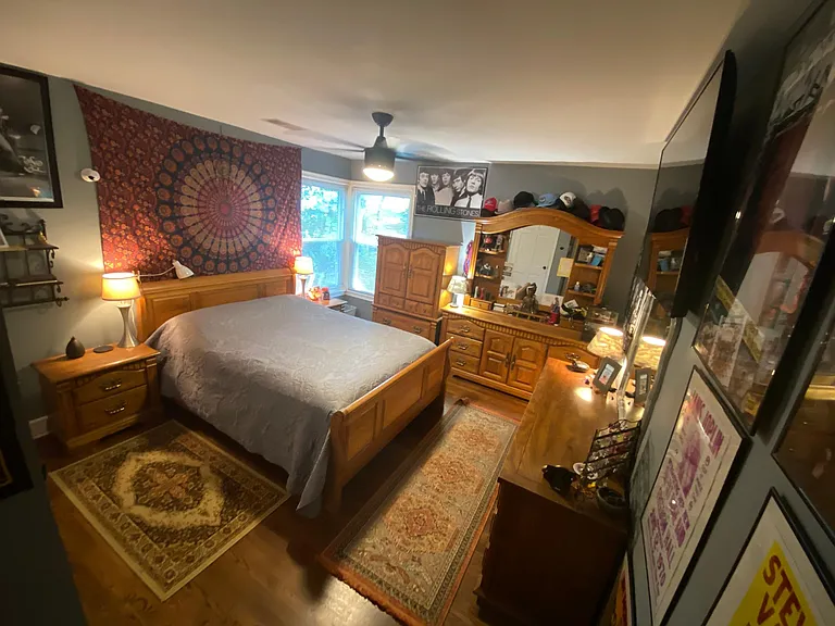 3589 Kenwood Ave — Photo 17
