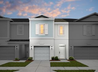 726 NE Hawks Ridge Way, Port Saint Lucie, FL 34983