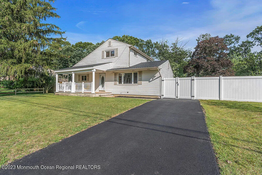39 Sunset Drive photo 1