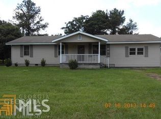 405 Meadow Dr, Vienna, GA 31092