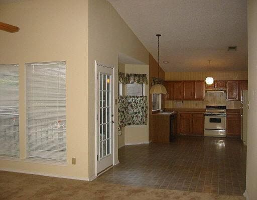 3rd image of 15015 MINERAL SPRING DR