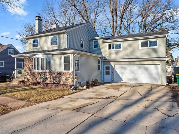870 Waverly Pl, Green Bay, WI 54304