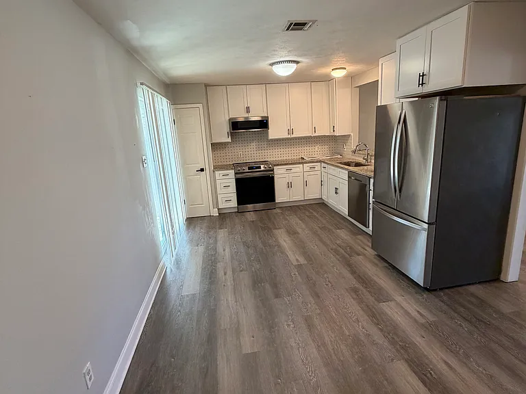 242 Dianne Dr — Photo 7