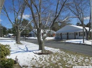 520A Lilac Ln, Whiting, NJ 08759