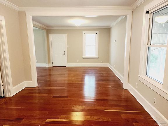 5th image of 1409 E Blount St