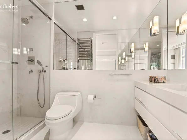 250 East 54th Street image 14 of 21