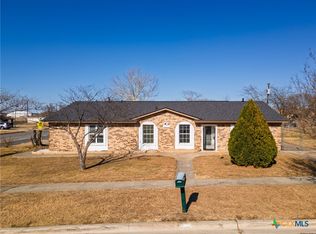 2201 Peebles Dr, Killeen, TX 76543