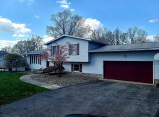 1453 Payne St, Mineral Ridge, OH 44440