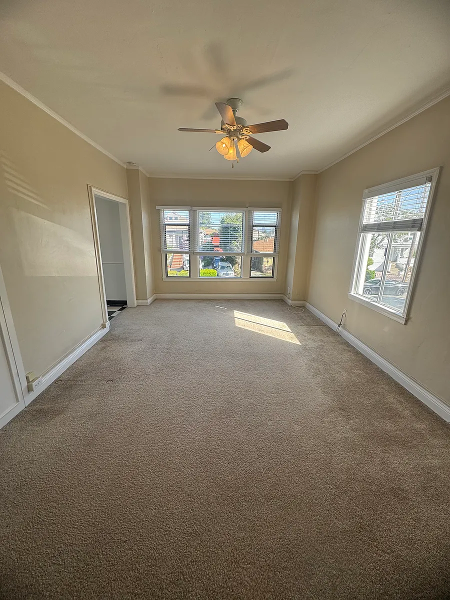 Building Photo - 620 Santa Clara Ave #1