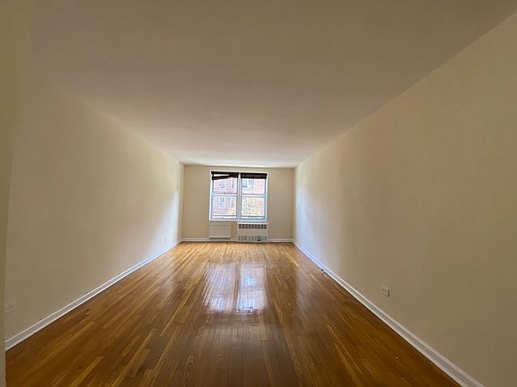 4th image of 71-40 112th St #333