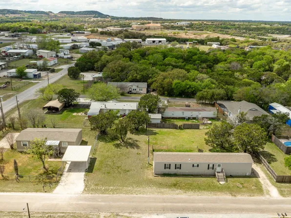 3506 Tomahawk Dr, Granbury, TX 76048