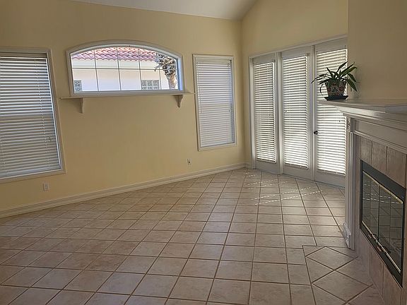 4th image of 4 Marbella Ct