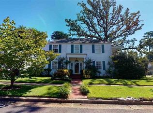 2102 Laurel St, Texarkana, AR 71854