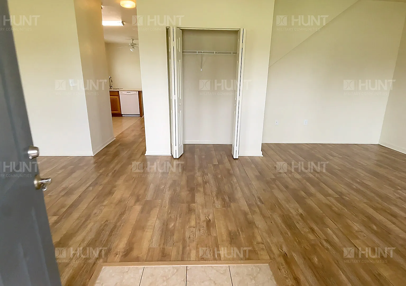 4 bed, 2.5 bath, 2063 sqft, $2,589 — Photo 3