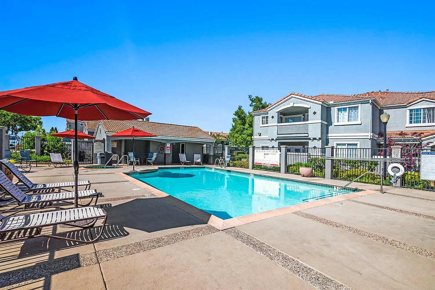 2 bed, 1077 sqft, $1,995 — Photo 3