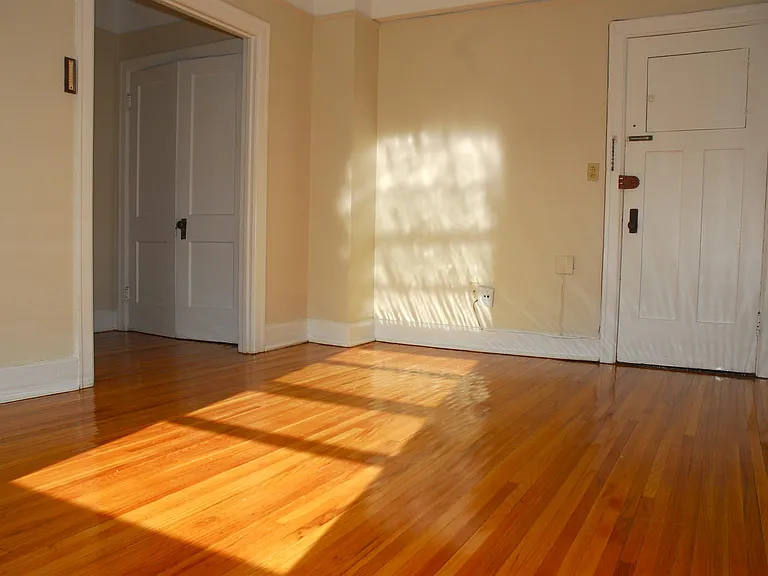 1130 Parkerapartment #212 — Photo 2