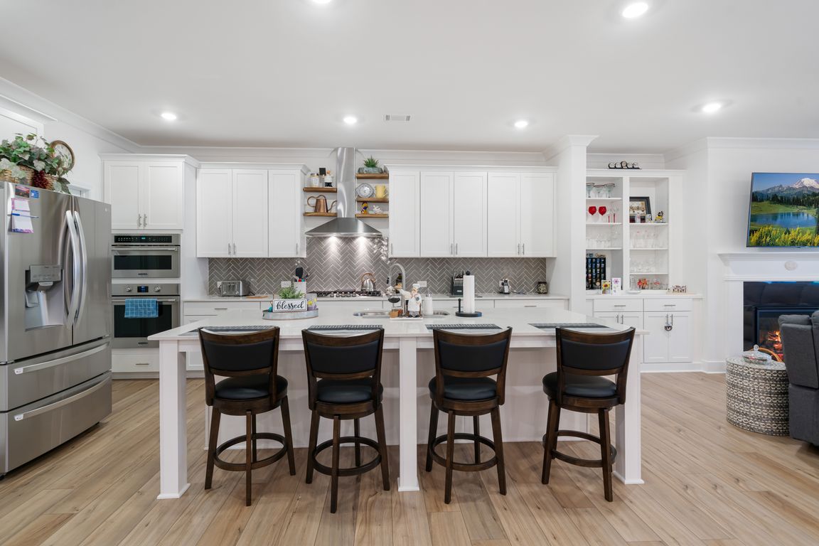 next background image