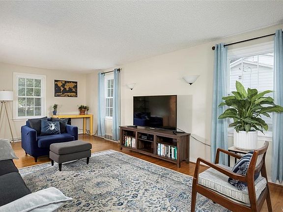 4th image of 6495 Poplar Hill Ln