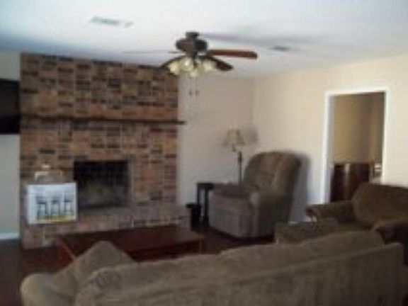 2nd image of 2608 Memphis Ave