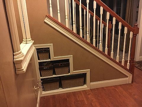Foyer w/custom built-ins